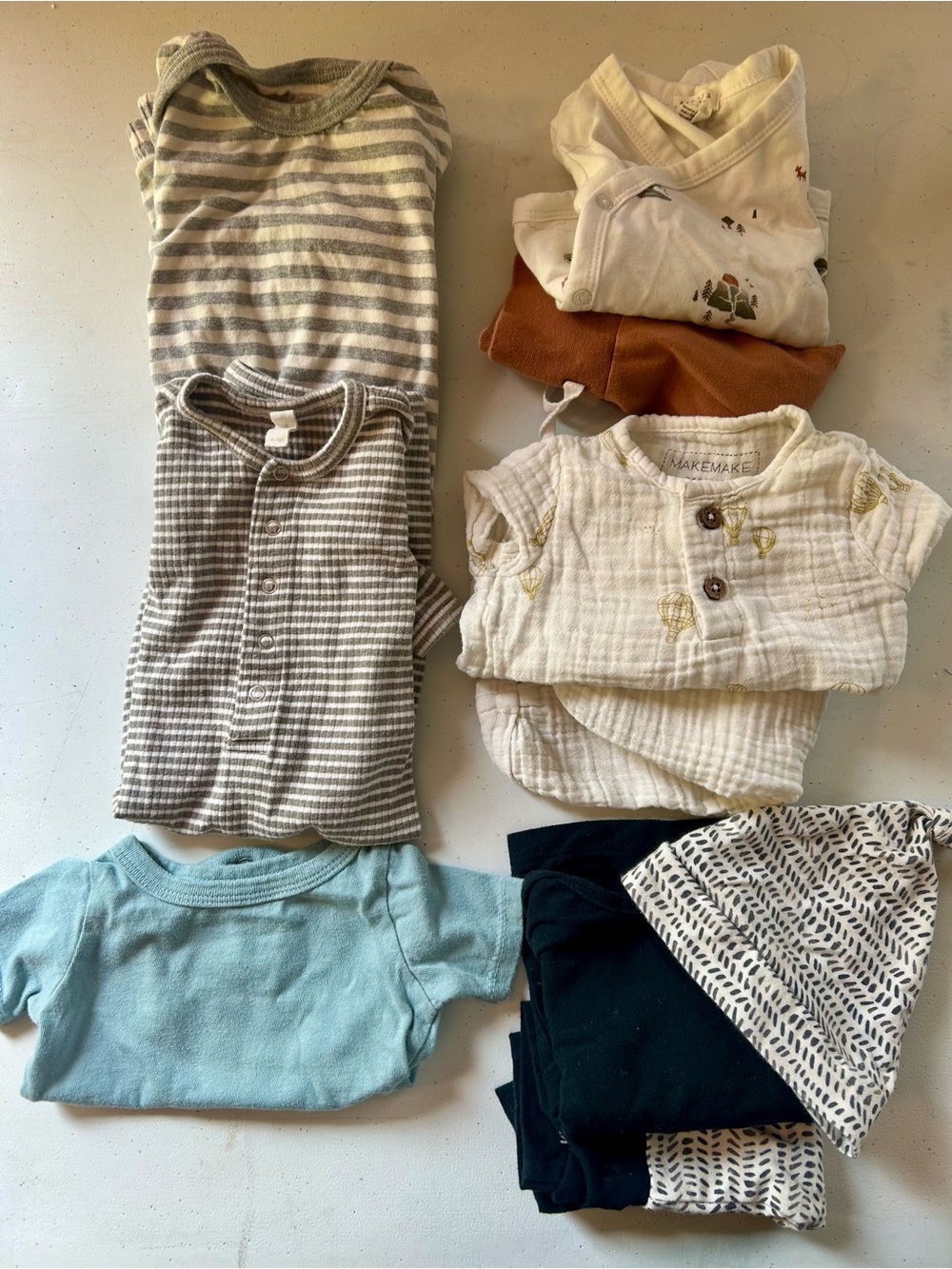 Quality Baby Boy Unisex Clothing Bundle | 0-3 months
